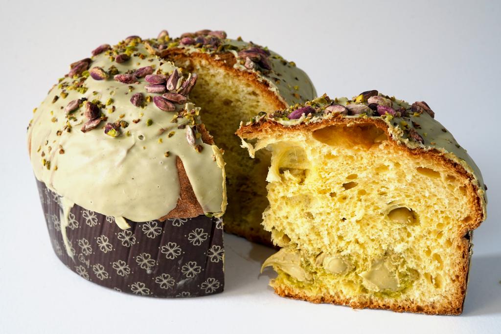 Panettone Artigianale con Crema di Pistacchio oltre 750 grammi - immagine 3